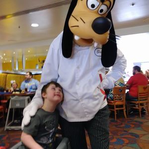 Meet your Posher, Eve